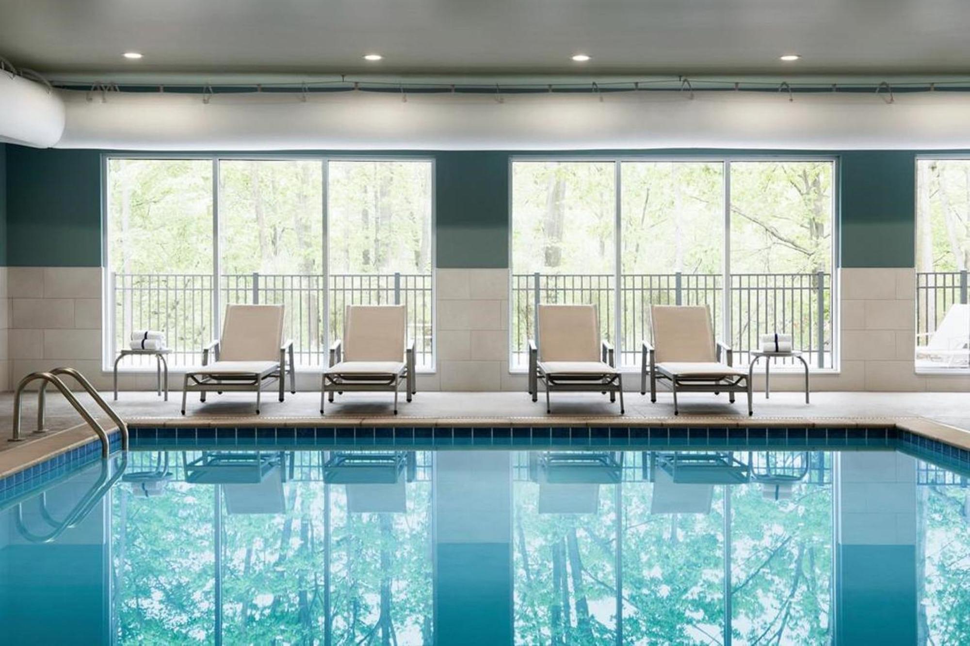 Holiday Inn Express - New Albany Esterno foto